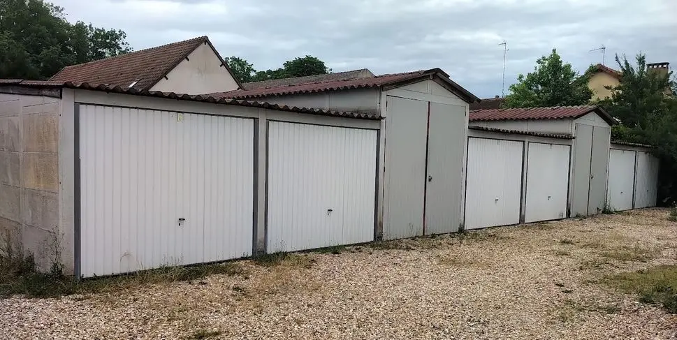 Garage à louer Sens
